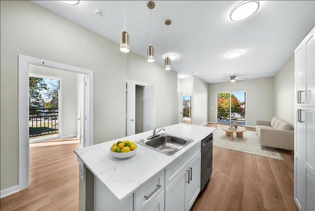 Photo - 3522 Main St Unit 212