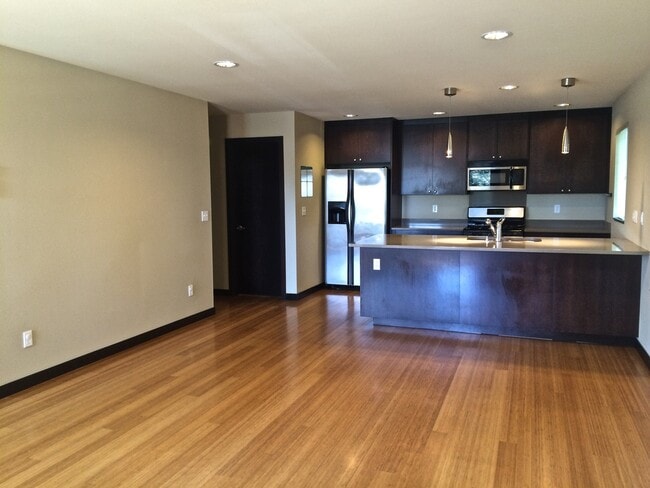 Photo - OPEN HOUSE Sunday-Spacious BALLARD TOWNHOUSE!