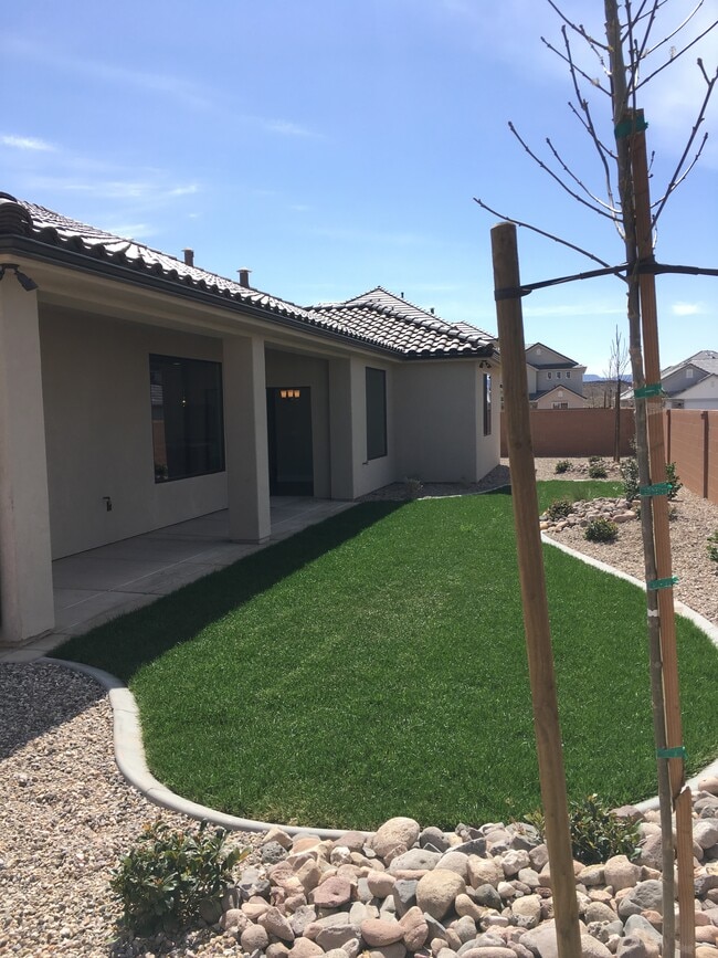 backyard landscaping - 3952 S Saddleback Rd