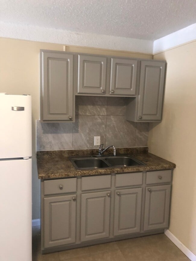 Photo - Recently Renovated 2 Bedroom 1 Bath Apartments for Rent! Unit 271 A