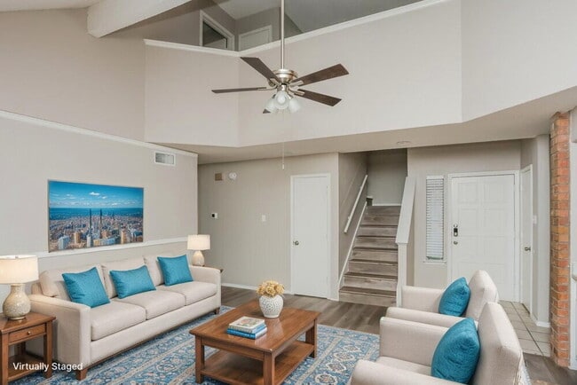 Photo - 2413 Claremont Dr