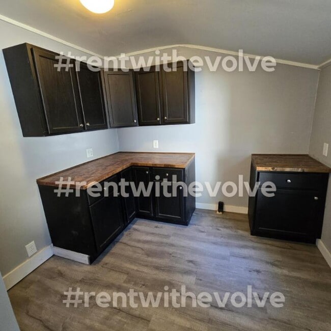 Photo - 518 Browne St