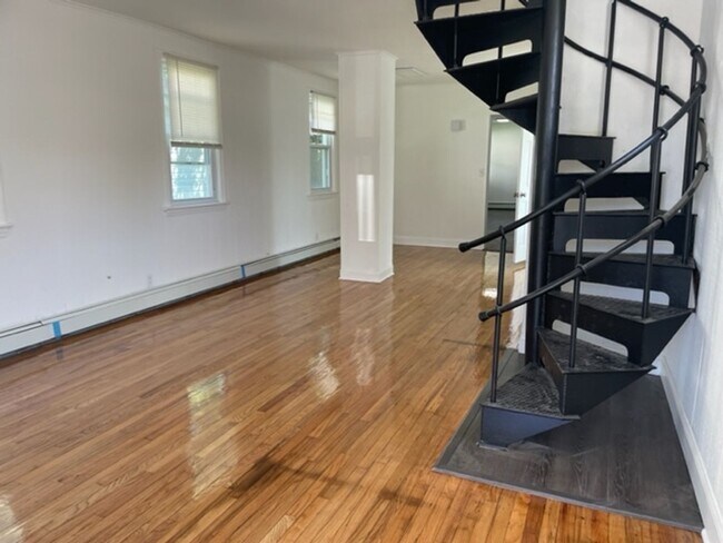 Photo - 234 Fisher Ave Unidad Front House