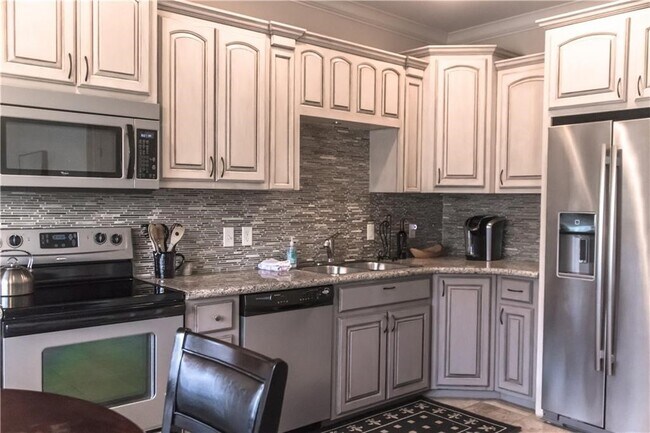 Photo - 608 SW 5th St