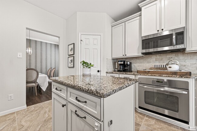 Photo - 10223 Kessler Cove Ln