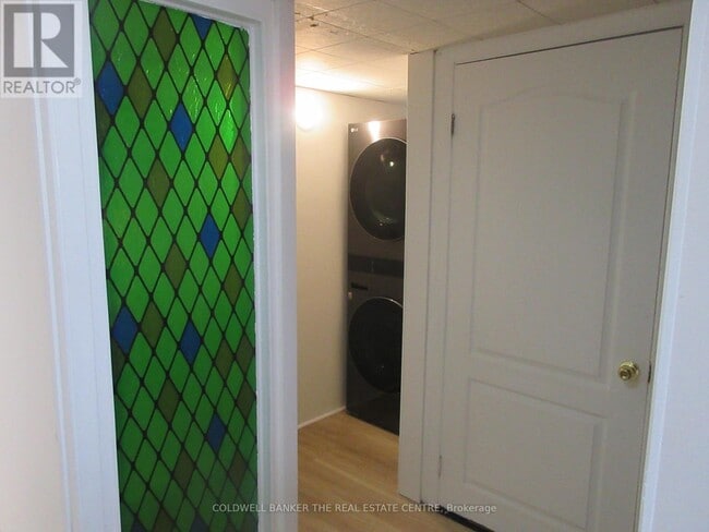 Photo - 72 Navaho Dr