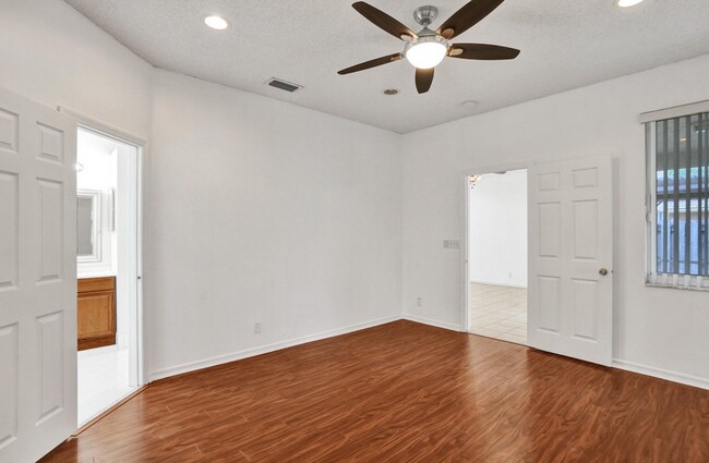 Photo - 3717 Pebblebrook Manor