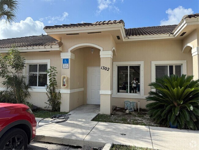 Building Photo - 13232 Old Biscayne Dr Unit 1302 Rental