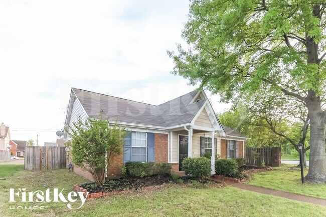 Photo - 8491 Highland Glen Cir N