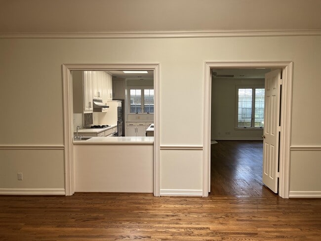 Photo - 7022 Deloache Ave