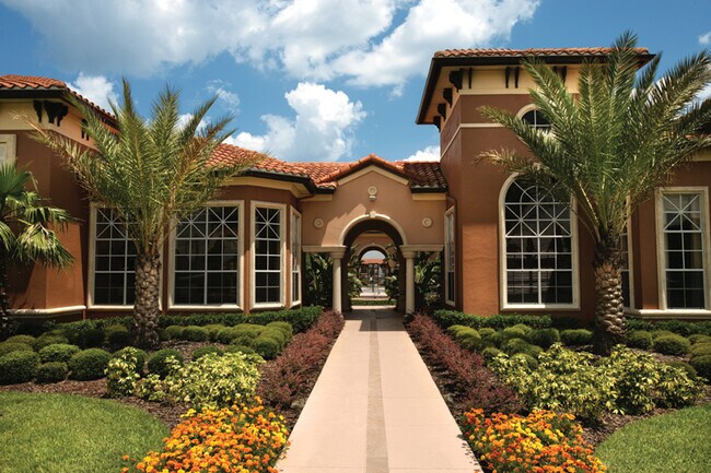 Building Photo - 5578 Metrowest Blvd Unit Apt 304