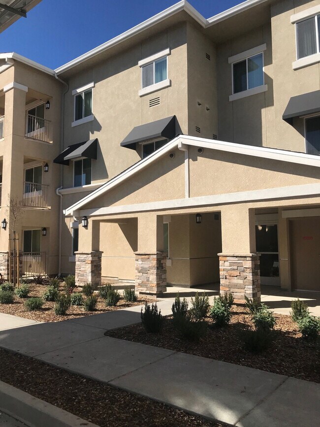 Commons Oak Grove Apartments For Rent in Oakley, CA