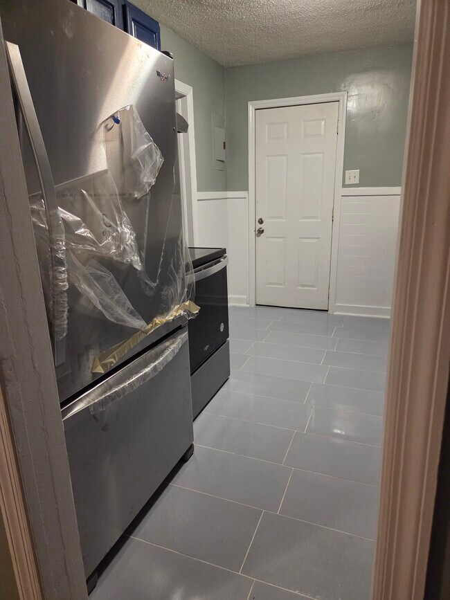 Photo - 907 Logan St