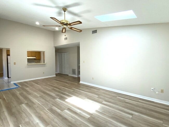 Photo - Two Bedroom Pelican BayTownhome