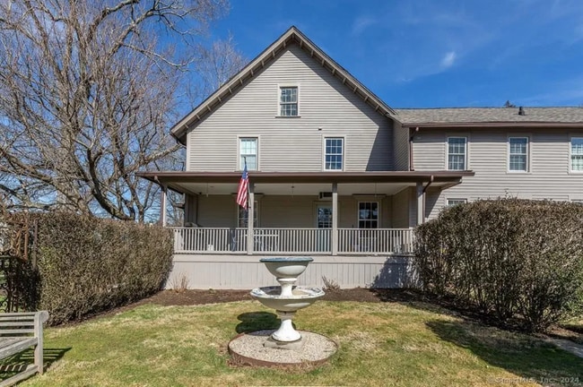 Photo - 259 Main St S