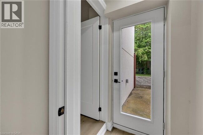 Photo - 2091 Bridge Rd