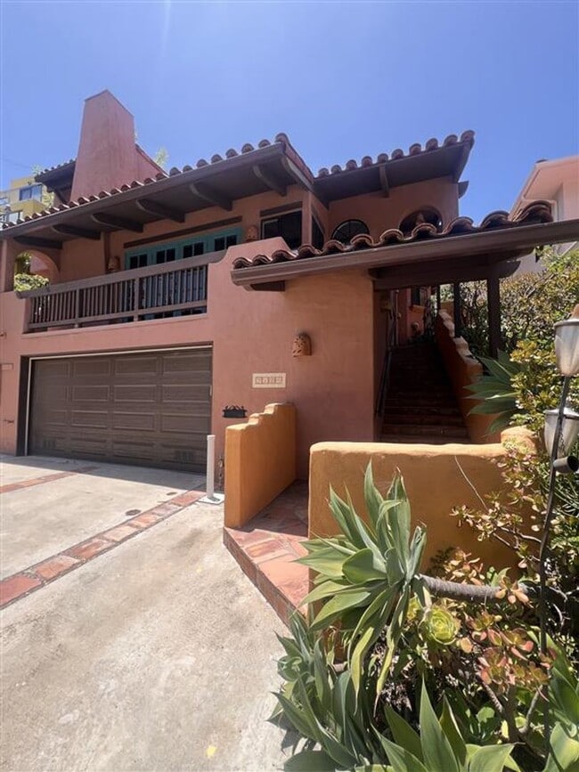 Spanish-Style, Long Term, Unfurnished House - Spanish-Style, Long Term, Unfurnished House