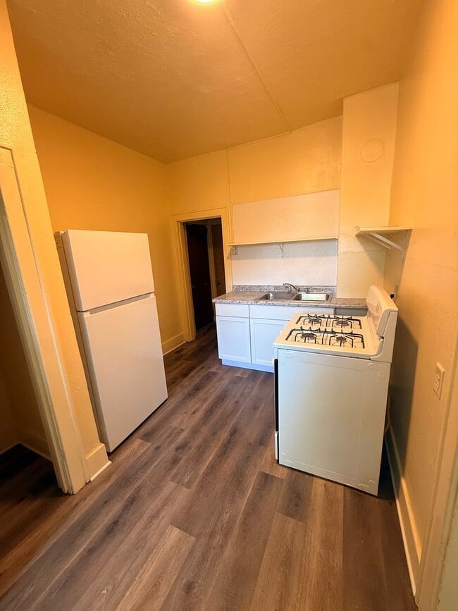 Photo - 2 bed 1 bath House for rent!