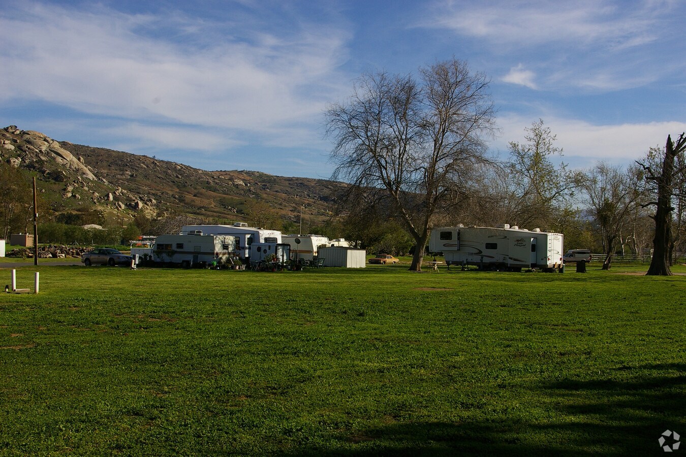 Foto del edificio - Black Canyon Estates