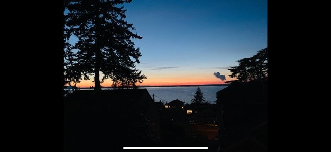 Photo - Bay-View 1Bed/1Bath Duplex Near WWU Unit #101
