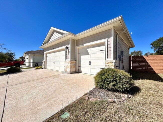 Photo - Spacious 3-Bed, 2-Bath Home with 2-Car Gar...