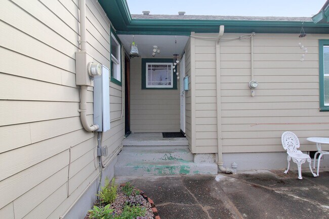 Photo - 1215 NE 70th Ave Unit #Studio-ADU