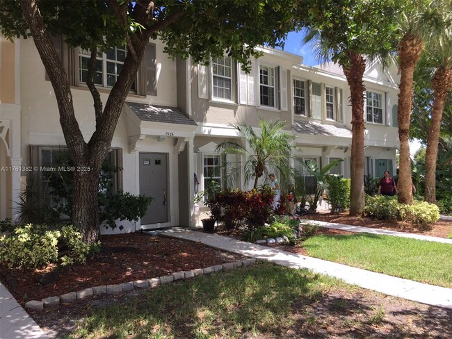 Photo - 7926 Sanibel Dr Townhome