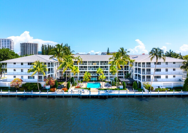 Royal Colonial- Waterfront Residences