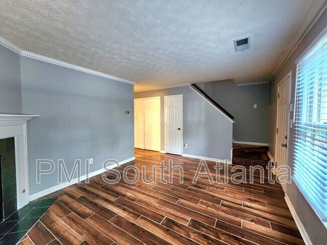 Photo - 143 Forrest Ave