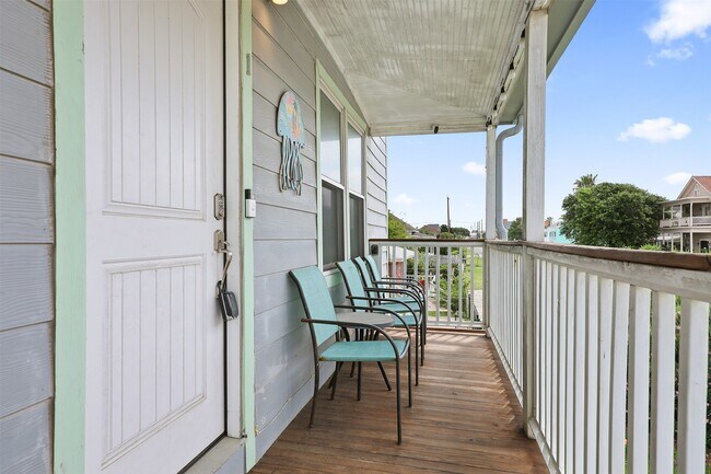 Photo - 1028 Avenue K