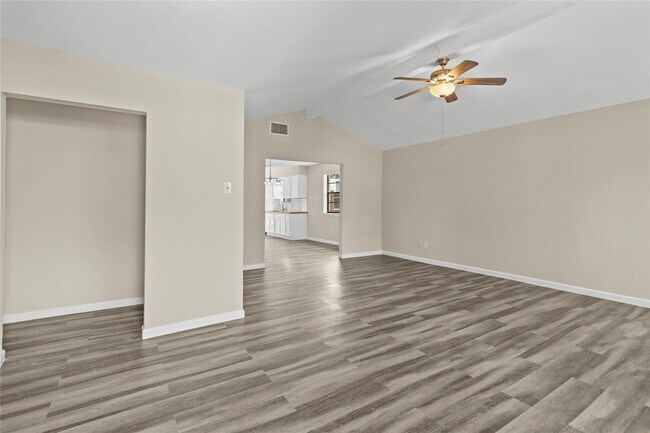 Photo - 5026 Fitzwater Dr