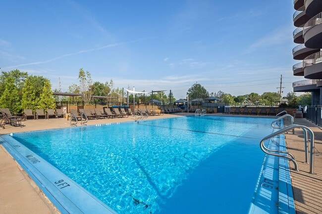 Photo - ReNew Wheaton Center