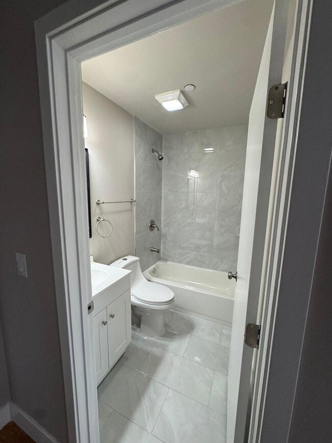 Photo - 3703 Powelton Ave Unit 2 FR