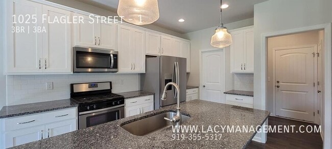 Photo - 1025 Flagler St