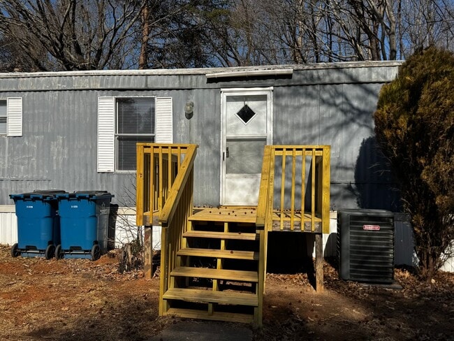 Photo - Three Bedroom Single Wide Home in Troutman Unit 107 Marlo Loop