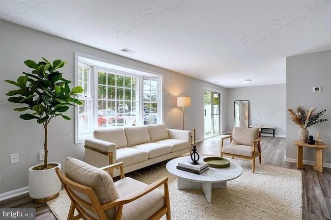 1237 Danielle Dr