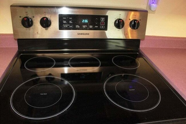 Photo - 221 Bilbao St