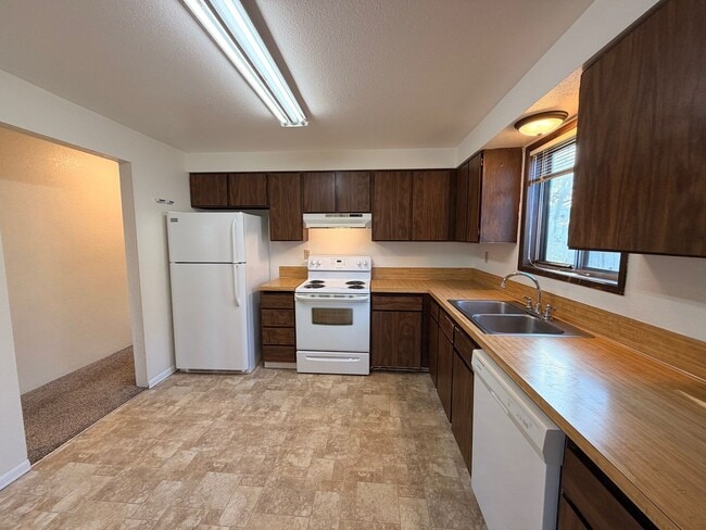 104-114 SW Chandler Dr Unit 114