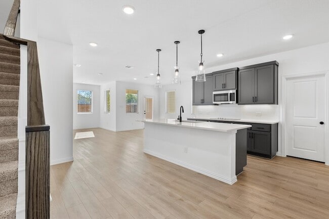 Photo - 6908 Gorman Fls Trl