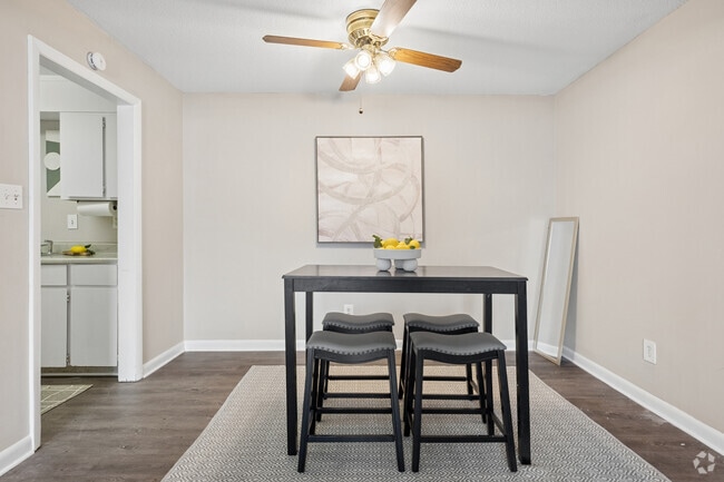Model - 2BR, 1BA - 828SF - Dining Room - Hartwell Cove Apartments
