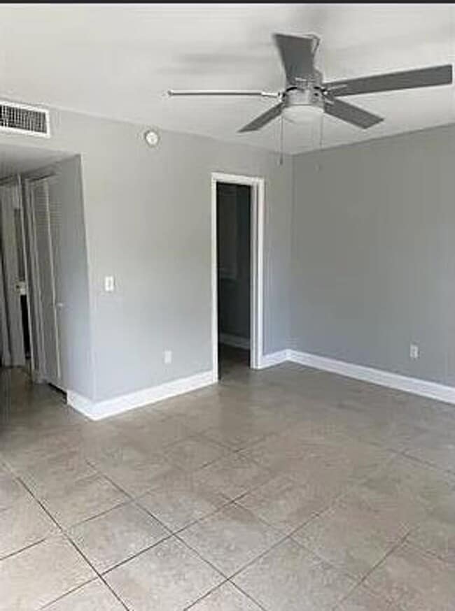 Photo - 4905 Alder Dr