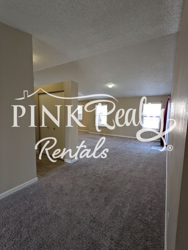 Photo - 415 Garwood Ct