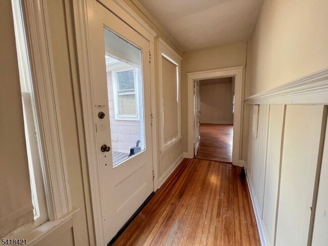 Photo - 81 Monroe Pl Unidad rear