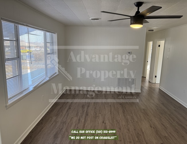 Photo - 321 Willow St