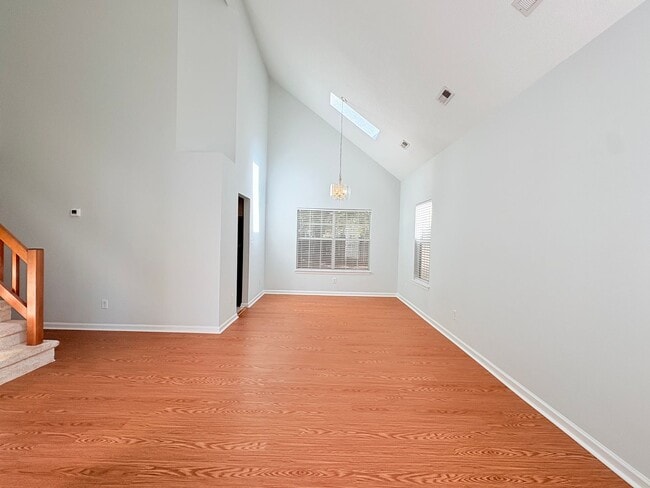 Photo - 110 Amelia Ct