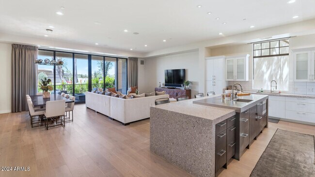 2 Biltmore Estates Dr Unit 101