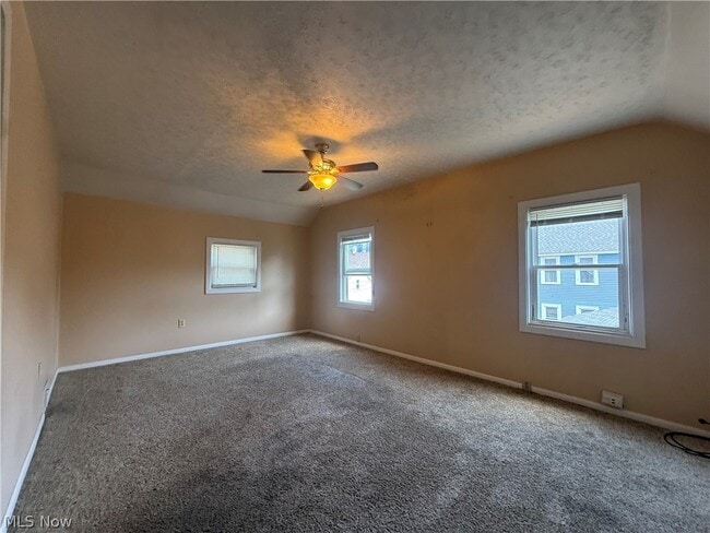 Building Photo - 1726 Starkweather Ave Unit Upper