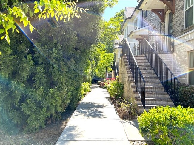 Photo - 4353 Parkside Pl