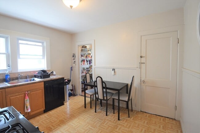 Photo - 18 Hunnewell Ave Unit 2