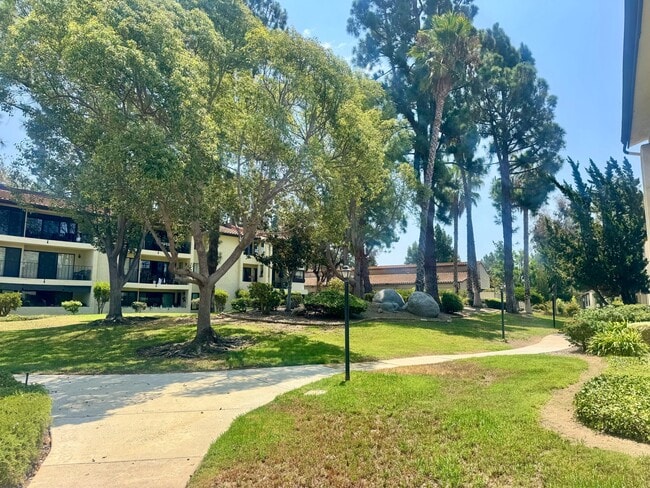 Building Photo - 17607 Pomerado Rd